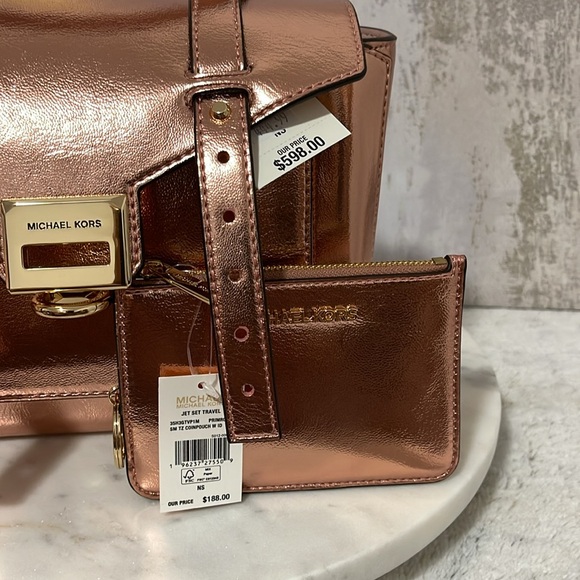 NWT Michael Kors Manhattan with Travel Coin Pouch - Primerose - STUNNING ๐๐๐คฉ - Picture 13 of 15